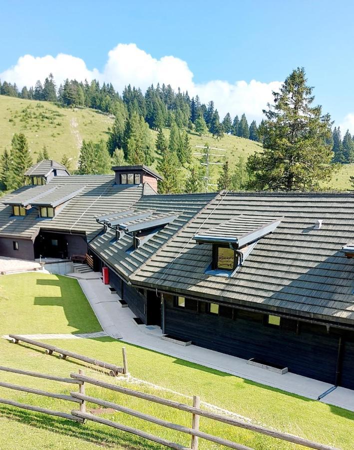Apartma Krvavec - Cosy Mountain Retreat Cerklje na Gorenjskem Eksteriør billede